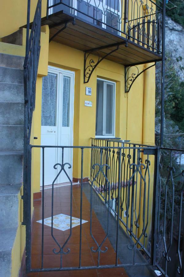 Casa Reginella - Borgo Marinaro Hotel Конка деи Марини Екстериор снимка